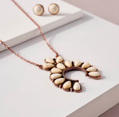 Collecting Choncho Stones - Western style short necklace with Ivory stone necklace